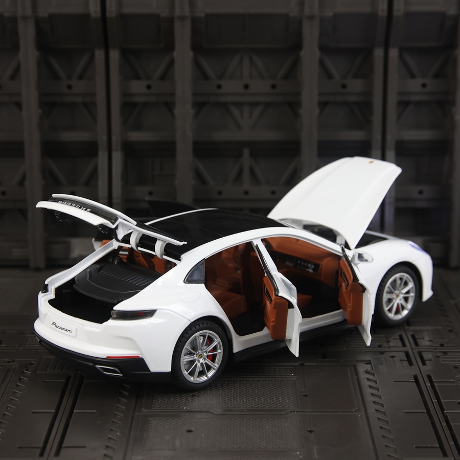 1:24 Ölçekli Porsche Panamera  - Audio Music Car incelemesi ve fiyatı